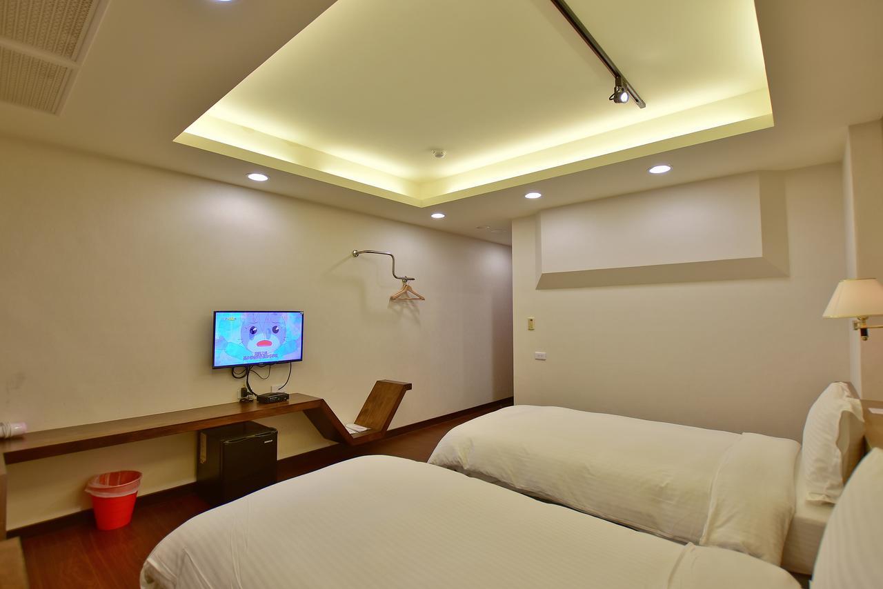 Ruocing Hot Spring Hotel Jiaoxi Exterior photo