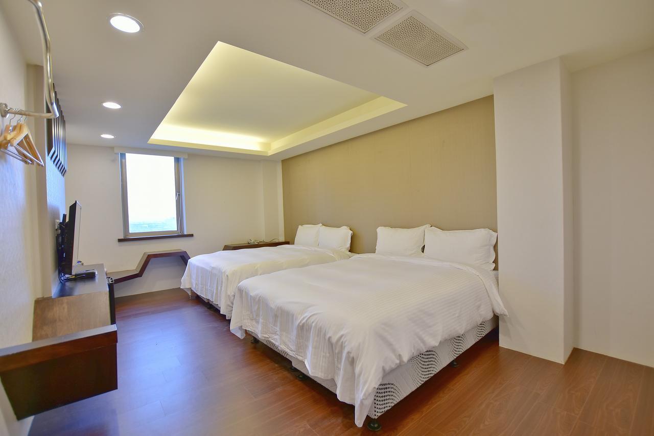 Ruocing Hot Spring Hotel Jiaoxi Exterior photo