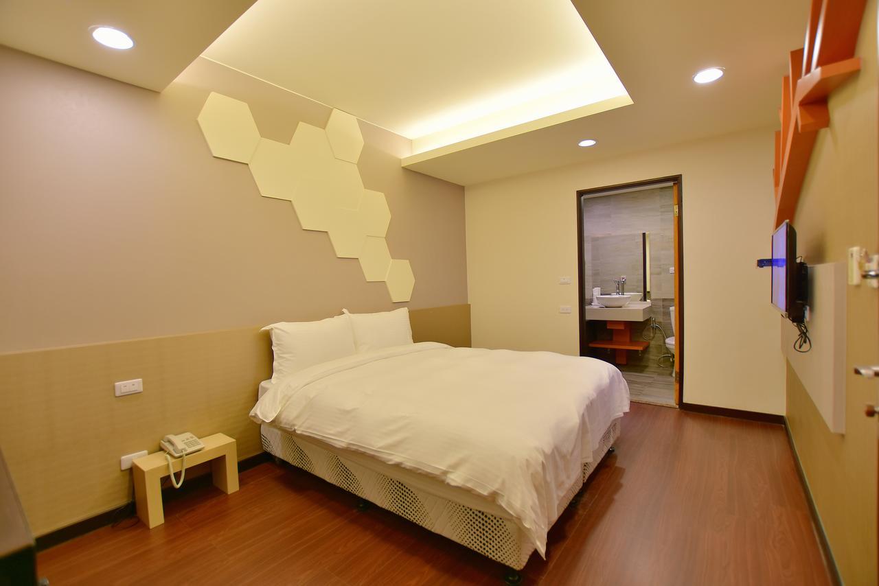 Ruocing Hot Spring Hotel Jiaoxi Exterior photo