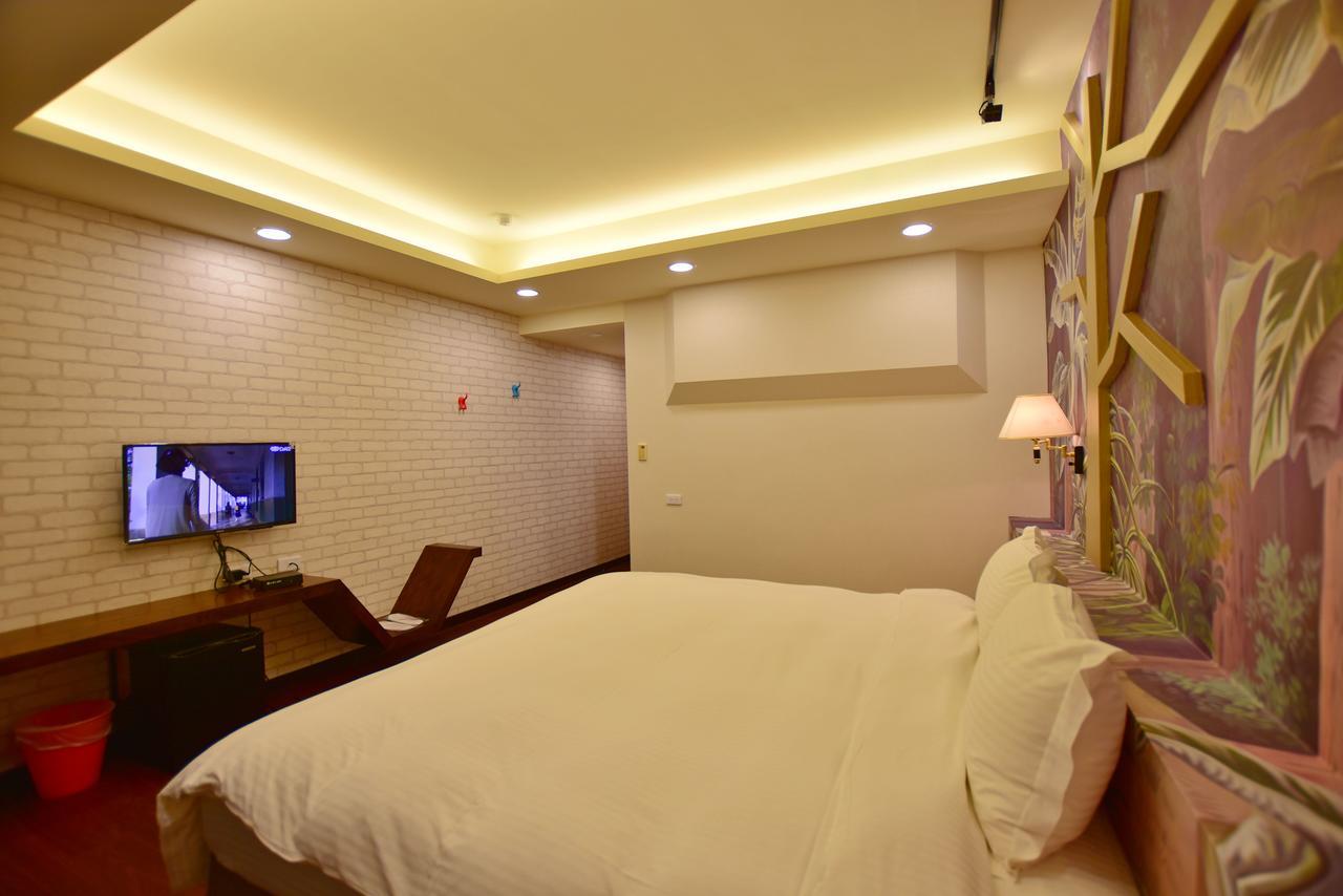 Ruocing Hot Spring Hotel Jiaoxi Exterior photo